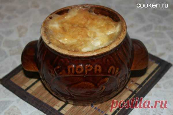 Куриная грудка с грибами и картошкой в горшочке - рецепт с фото