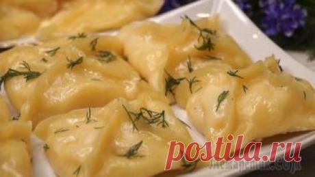 Картофельники: отменная вкуснятина без затрат! 
Картофельники (Вареники без яиц). Это отличная возможность не только сэкономить продукты, но и порадовать семью вкусным блюдом.

ИНГРЕДИЕНТЫ

Для теста:
Мука – 250гр.
Вода – 130мл.
Растительное масло…