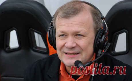 Спортивного комментатора Александра Шмурнова включили в реестр иноагентов. Комментатор в разные годы работал на «НТВ-Плюс» и «Матч ТВ», был главный редактором «Чемпионата»
