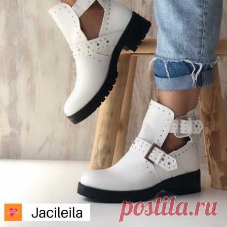(20+) Facebook
