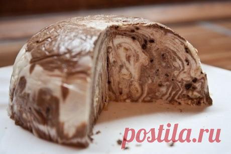 Творожный десерт "Загадка"  - удивительно нежный и простой в приготовлении
91 ккал на 100 гр

Ингредиенты:

● Творог обезжиренный 400 г
● Йогурт натуральный 500 г
● Какао 50 г
● Желатин 30 г
● Стевия (или другой подсластитель) по вкусу
● Молоко обезжиренное 5 ст. л.

Приготовление:

Желатин замочить на 30 мин. в холодной кипячёной воде (1/2 стакана). Смешать в блендере творог,йогурт и стевию. Развести желатин в теплом молоке (примерно 5 ст. л.) на газу, но не доводить до к...