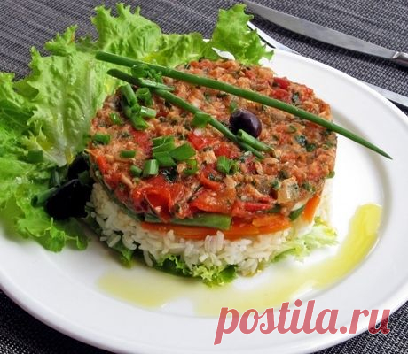 «Многоэтажный» салат с тунцом — Вкусные рецепты