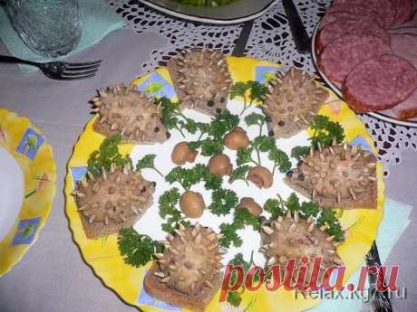 Ёжики на полянке