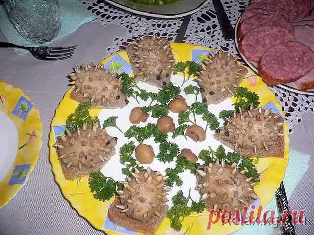 Ёжики на полянке