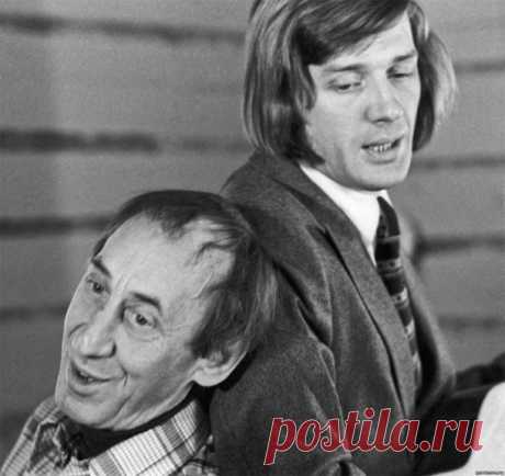 Дублированный трейлер ужастика «Некромант» История советского шоу-бизнеса кажется скрыта от нас за завесой тайны. Это логично – никаких интернетов в те времена не было соцсетей не существ