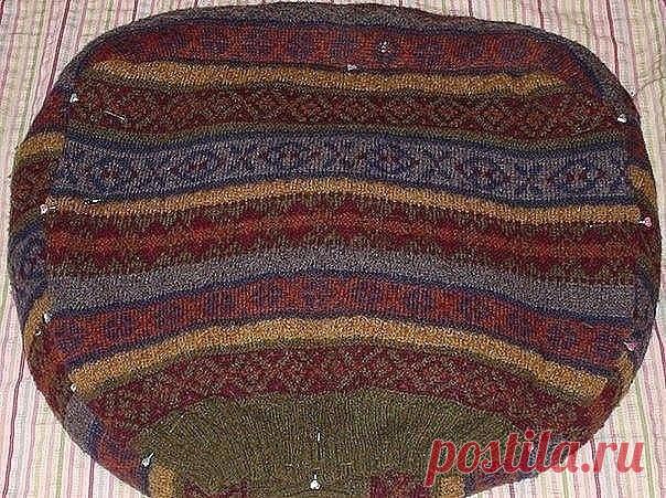 Лежанка для любимца из свитера. / Путь моды