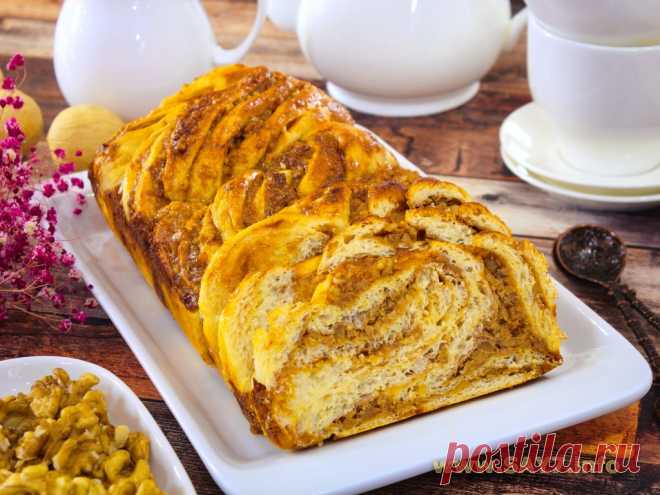Плетенка с вареной сгущенкой и грецкими орехами. Плетенка с вареной сгущенкой и грецкими орехами