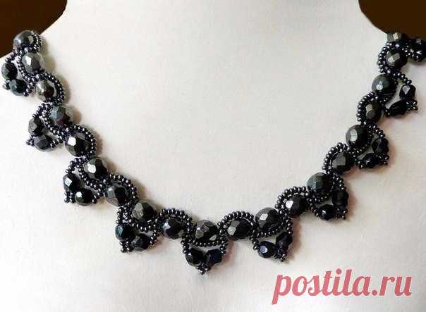 Ожерелья из бисера и бусин. Схемы плетения.