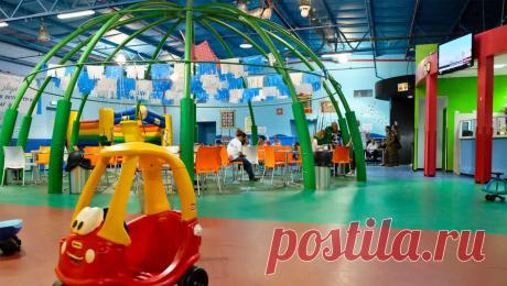 В Израиле рассказали о режиме работы школ и детских садов в воскресенье. В Министерстве образования Израиля заявили, что школы и детские сады по всей стране будут закрыты в воскресенье, 8 октября, в связи с эскалацией палестино-израильского конфликта. Об этом сообщили в издании Times of ...