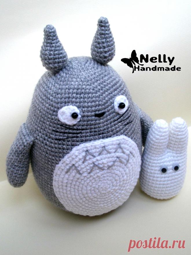 PDF Тоторо и его помощник крючком. FREE crochet pattern; Аmigurumi animal patterns. Амигуруми схемы и описания на русском. Вязаные игрушки и поделки своими руками #amimore - Тоторо из аниме "Мой сосед Тоторо".