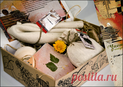 Выбираем банные наборы для мужчин и женщин.
Что собой представляют банные наборы? Какие банные принадлежности могут в них входить? Как правильно выбрать именно тот банный набор, который порадует и женщину, и мужчину? А если у Вашего близкого или знакомого День рождения, может быть в качестве подарка выбрать подарочный набор для бани?