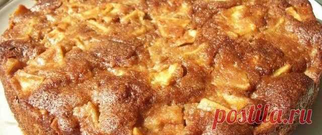 Медовый пирог с яблоками — вкусная и уютная выпечка к чаю!