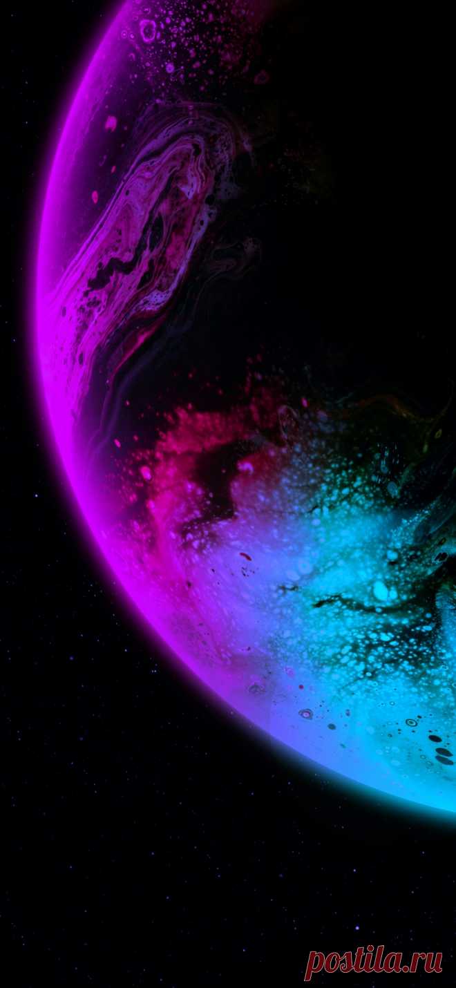 Планета в космосе в фиолетовых тонах - wallpaperio.net