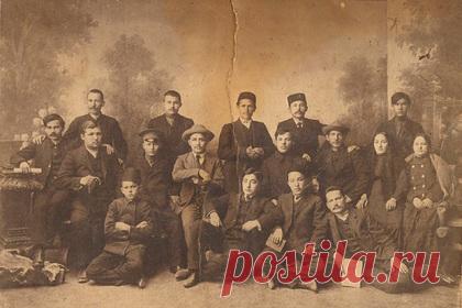 В Татарстане запустят новый туристический маршрут. В Казани 30 августа запустят новый туристический маршрут «Жизнь Тукая». Экскурсию планируется проводить на двух языках, ее организуют префектура «Старый город» и МБУ «Историческая среда». Жители и гости города смогут прогуляться по улицам и ключевым местам, связанным с жизнью и творчеством татарского поэта.