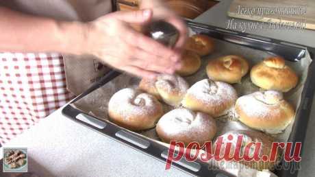 Вкусные и ароматные булочки с яблоками!