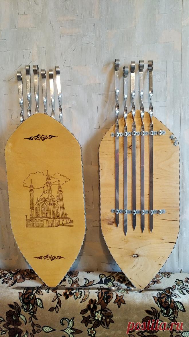 Оригинальные подарочные наборы для шашлыка ручной работы! В набор входит: ✅- 1 разделочная доска-колчан, для хранения шампуров с подвесом и рисунком нанесенным методом выжигания по дереву, ✅- 6 прочных шампуров из нержавеющей стали фирмы "Palisad". У вас есть возможность приобрести колчан-разделочную доску отдельно без шампуров по цене всего 500 руб., или приобрести полный комплект за 700 руб., с шампурами.