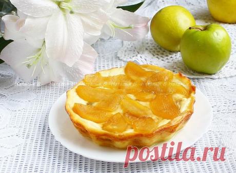 Творожник с изюмом и карамельными яблоками

Творожники, запеканки, пудинги, суфле - это очень вкусные варианты полезных завтраков, полдников или десертов из творога. Предлагаю еще один вариант вкуснейшего творожника (или творожной запеканки - как угодно можно назвать это блюдо) с изюмом и карамельными яблочками. Если для него сделать песочную основу, то получится вкуснейший пирог, который несомненно можно будет подать на праздничный стол!
Показать полностью…