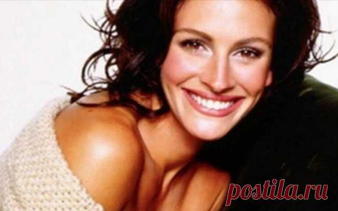 Джулия Робертс. Потому что нельзя быть на свете красивой такой.
Самая искренняя улыбка Голливуда Самая искренняя улыбка Голливуда Главная Красотка Голливуда, лучшая Улыбка мирового кинематографа! Все эти слова о сногсшибательной Джулии Робертс. Путь к всемирной славе для неё был достаточно трудным, она довольно рано осознала, что хочет быть актрисой и приложила много сил для достижения этой цели. С детства мечтала стать актрисой С детства мечтала […]
Читай дальше на сайте. Жми подробнее ➡