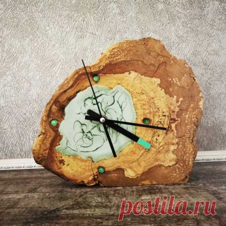 Часы настольные  ручной работы