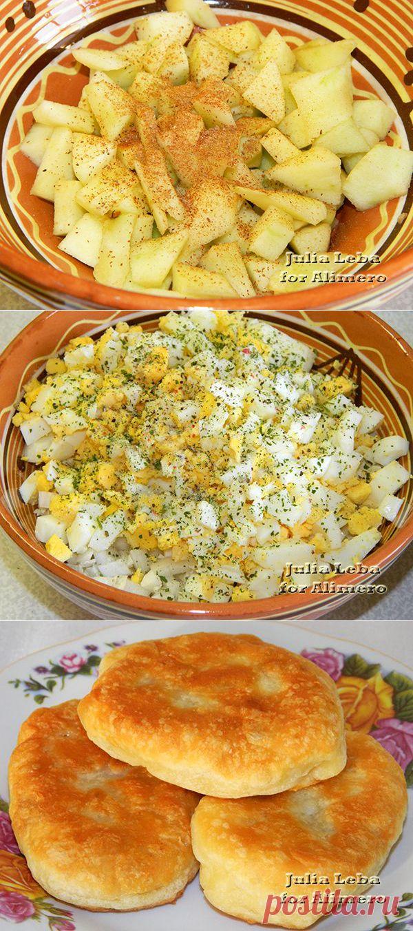 Пирожки на твороге и кефире с разными начинками / Рецепты с фото