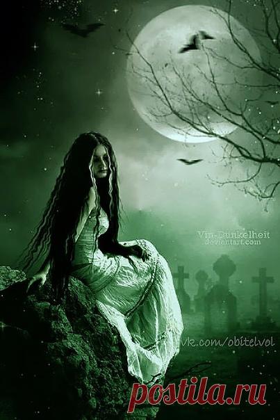 ...Смотря в окно, ты видишь свет средь тьмы ночной,
Когда порой ты выть готов как волк степной.
При виде этой красоты, средь повседневной суеты,
Ты радуешься как дитя, и не смотря на мир ночной,
Ты восхищаешься Луной!..

~ Сергей Веретенников
#обитель_готика #обитель_зеленое #обитель_фэнтези