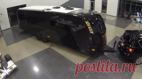 Полноценный особняк на колесах на 6 человек GCT CR-1 Carbon Fiber RV