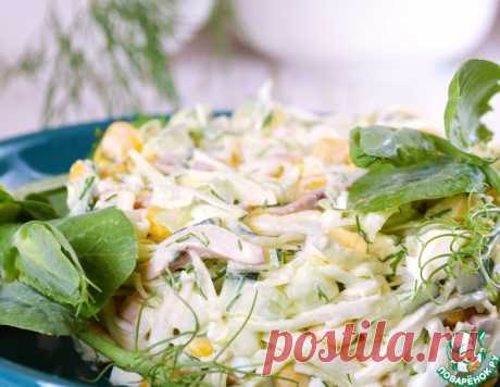 Салат с капустой и кальмарами – кулинарный рецепт