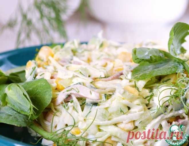 Салат с капустой и кальмарами – кулинарный рецепт