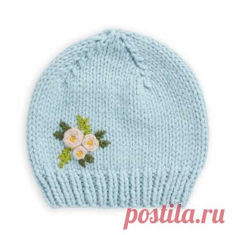 Шапочка с цветочной вышивкой PATONS LOVELY FLORAL KNIT HAT – Knit with kitty | Вяжем с котиками