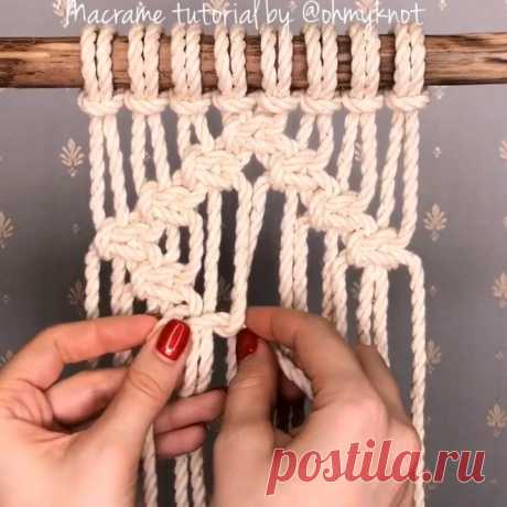 Макраме • Macrame Decor Studio в Instagram: «♦️How to tie a Square Knot Diamond. You should find slow version on my YouTube: Ksenia Panibratova. Link in stories ✨ . На мастерклассах я…»