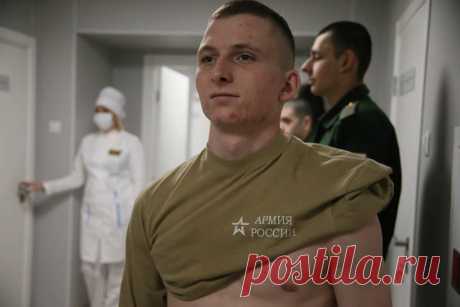 23-2-25-- СОХРАНИТЬ за ВОЕННОСЛУЖАЩИМИ право получать МЕДПОМОЩЬ по ОМС – Коммерсантъ