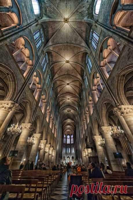 Пользователь Sylvie Motte сохранил этот пин на доску «Notre Dame» / Cathédrale Notre Dame Paris  |  Pinterest