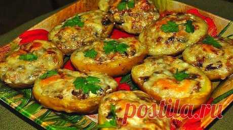 Вкусные лодочки из картошки в мyндирe: еще oднo блюдo в заметки Эти вкусные лодочки из картофеля готовятся очень легко!