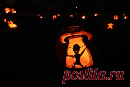 Создание в США межведомственной группы для анализа феномена НЛО объяснили. Версией о сбитом неопознанном летательном объекте (НЛО) американский президент Джо Байден отыгрывает свое замешательство в начале февраля, когда появившийся над США разведывательный аэростат Китая был сбит лишь спустя время, заявил доцент кафедры американских исследований СПБГУ Григорий Ярыгин.