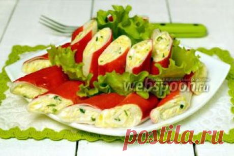 Крабовые палочки фаршированные сыром и чесноком с яйцом