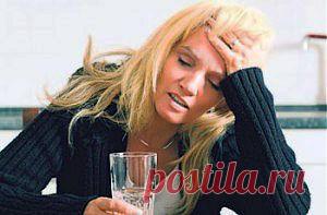 Как правильно и легко выйти из состояния похмелья | Бессонная ночь, веселье, неограниченное количество алкоголя предполагает совсем не радостное утро. Смотрясь в зеркало, вы испытываете отчаяние и острое желание вернуться как можно скорее в форму. Причинами такого состояния может быть празднование дня рождения, свадьбы Нового года или другого важного события.