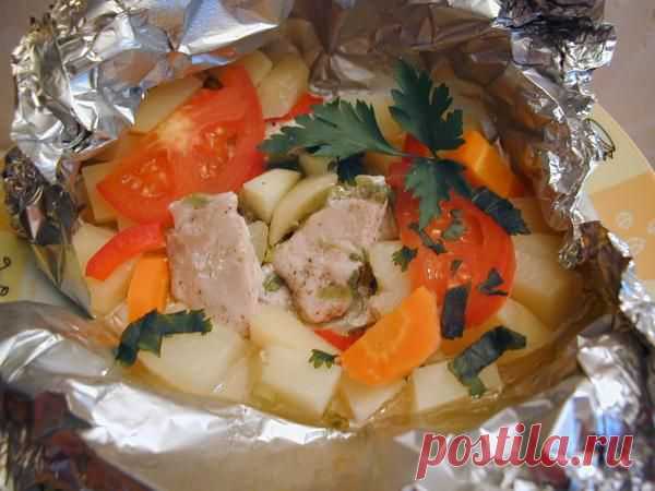 Курица с овощами в фольге, приготовленная в пароварке. Куриное филе нарезать тонкими полосочками - поперчить, - Блюда из курицы -