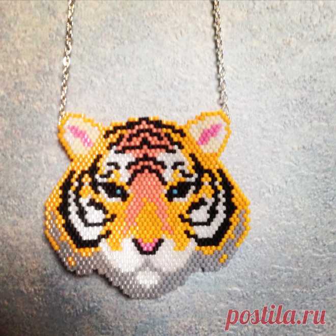 @jenny_bijoux 发布的 Instagram 帖子 • 2015-11-9，14:27 UTC 34 次赞、 7 条评论 - @jenny_bijoux 在 Instagram 发布：“Nouvelle petite création que je viens de finir je pense contre les créa je sais pas encore que…”