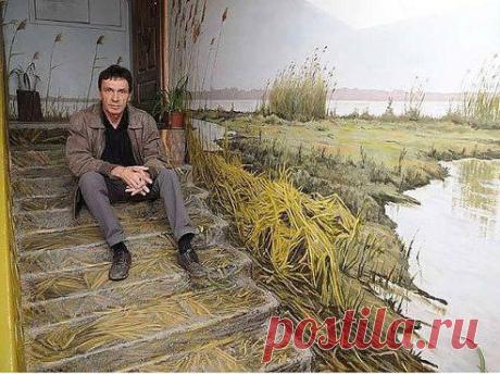 Художник разрисовал свой подъезд!