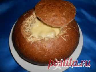 Мясо в хлебном горшочке С помощью этого оригинального сытного блюда порадуйте в праздник своих мужчин.