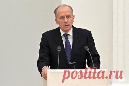 Патрушев высказался о нескором конце войны англосаксов против России. Даже после окончания специальной военной операции (СВО) на Украине и завершения горячей фазы конфликта англосаксы в лице Запада не прекратят вести прокси-войну против России. Об этом в ходе поездки в Санкт-Петербург заявил секретарь российского Совета безопасности Николай Патрушев.