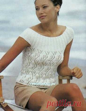 Топ с широким вырезом Размеры: 34/36 (38/40)Вам потребуется: 200 г пряжи с эффектом «стреч» цвета экрю (46% хлоп ка, 32% модального волокна, 14% льна, 8% полиэфира, 135 м/50 г); круговые спицы и крючок № 4.Резинка: вязать попеременно 3 лицевые, З изнаночные.Ажурный узор: число петель кратно 12. Вязать по...