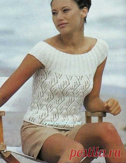 Топ с широким вырезом Размеры: 34/36 (38/40)Вам потребуется: 200 г пряжи с эффектом «стреч» цвета экрю (46% хлоп ка, 32% модального волокна, 14% льна, 8% полиэфира, 135 м/50 г); круговые спицы и крючок № 4.Резинка: вязать попеременно 3 лицевые, З изнаночные.Ажурный узор: число петель кратно 12. Вязать по...