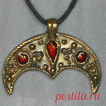 Славянский оберег и амулет лунница - 