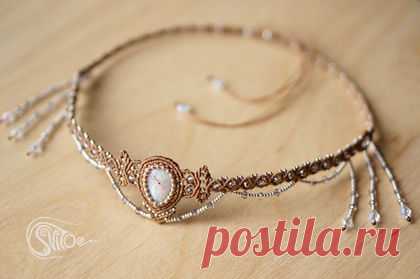 Купить диадема Капель - бежевый, беломорит, адуляр, лунный камень, капель, диадема, очелье