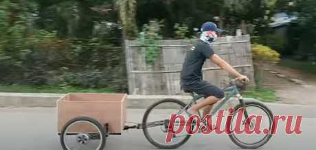 Моторизированный прицеп для велосипеда Ох уж эти путешественники туристы на велосипедах. Крутят педали, за плечами не один десяток кг. снаряжения и маршрут не один десяток километров. А многое надо, ведь в основном путь проложен не по автотрассам, а по заповедным местам. Многие стали применять велосипедные прицепы, можно больше взять