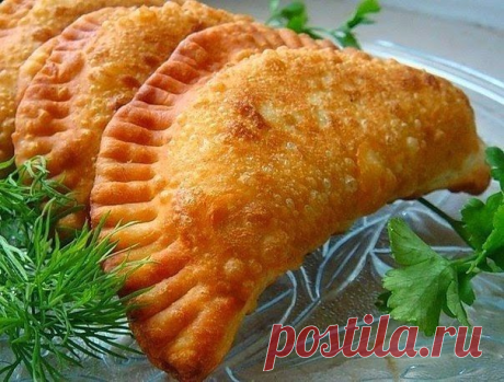Чебуреки на минералке с пикантной начинкой