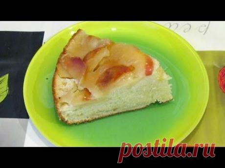 Шарлотка с яблоками