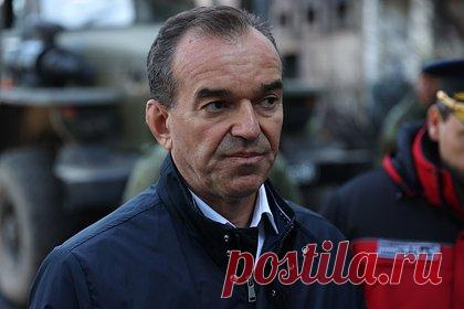 Власти окажут помощь семьям погибших при стрельбе в Крымске. Власти Краснодарского края окажут помощь семьям погибших при стрельбе в Крымске, а также займутся организацией похорон. Об этом заявил губернатор Вениамин Кондратьев в своем Telegram-канале. Кроме того, он выразил соболезнования родным погибших и заверил, что пострадавшему будет оказана вся необходимая помощь.