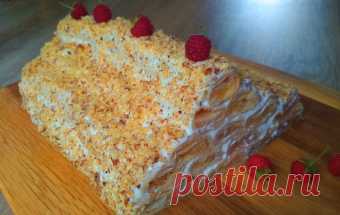 Торт яблочная избушка. Не ожидала, что получится так вкусно! Потрясающий яблочный торт из простых продуктов, да и готовится невероятно легко! Вкус меня просто поразил: нежные ароматные яблоки с лимонной ноткой, тонкое тесто, а крем как подтаявшее мороженое.Чита…